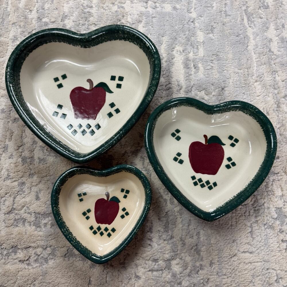 Vintage Heart Shaped Country Apple Stoneware Nesting Bowls Set Of 3 1990s